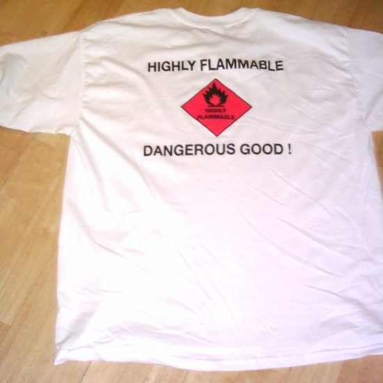 T-shirt 'Highly flammable' - Size L