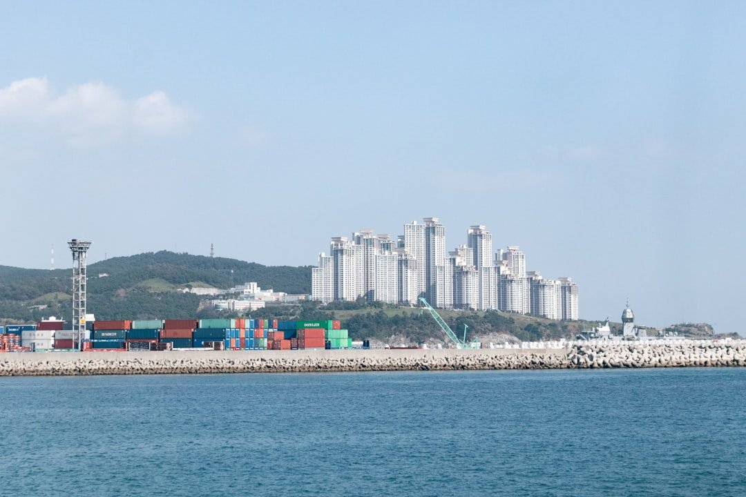 Photo containership